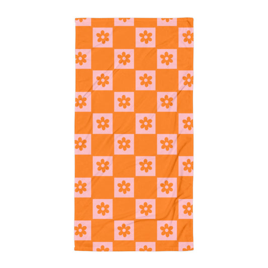 Checkered Daisy Towel