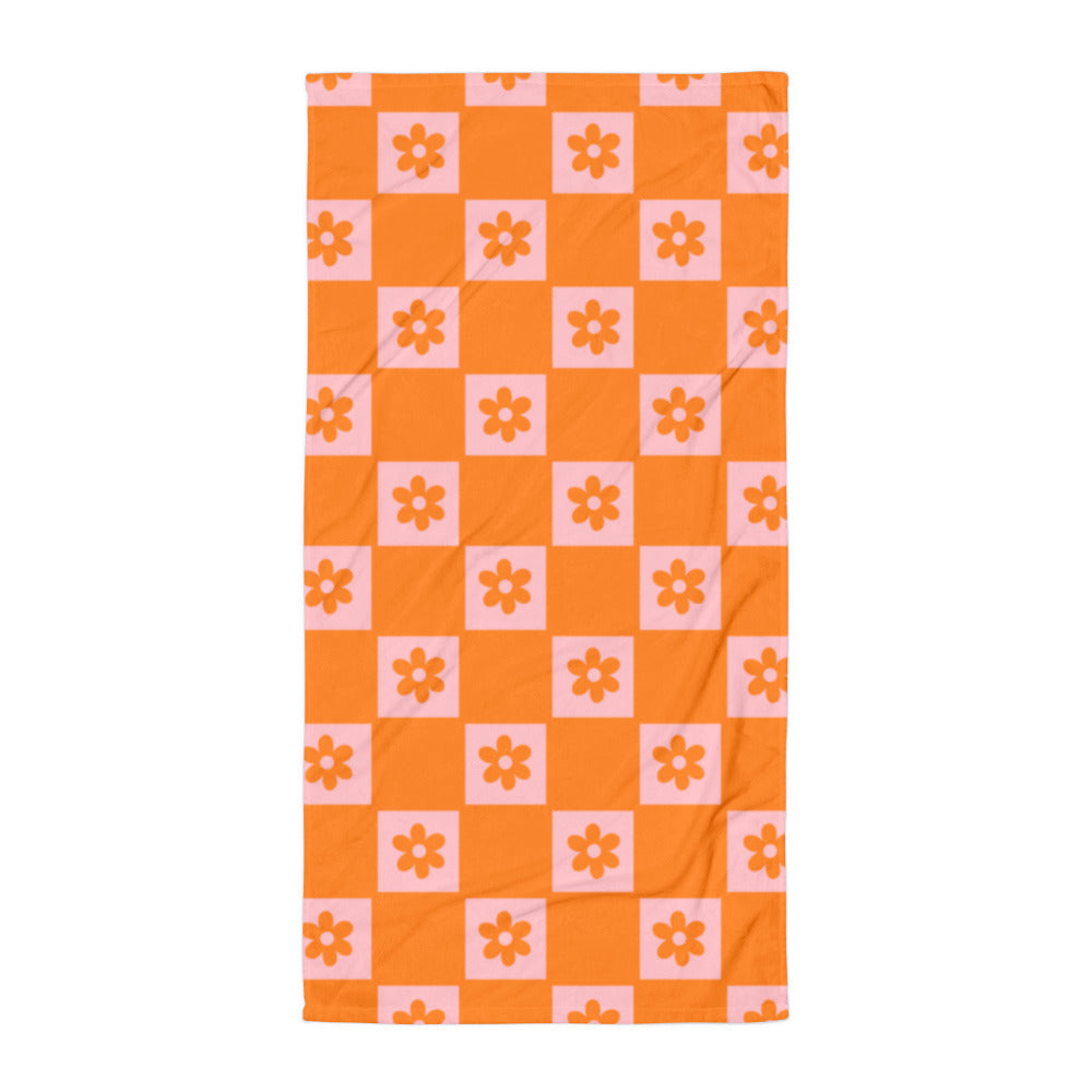 Checkered Daisy Towel